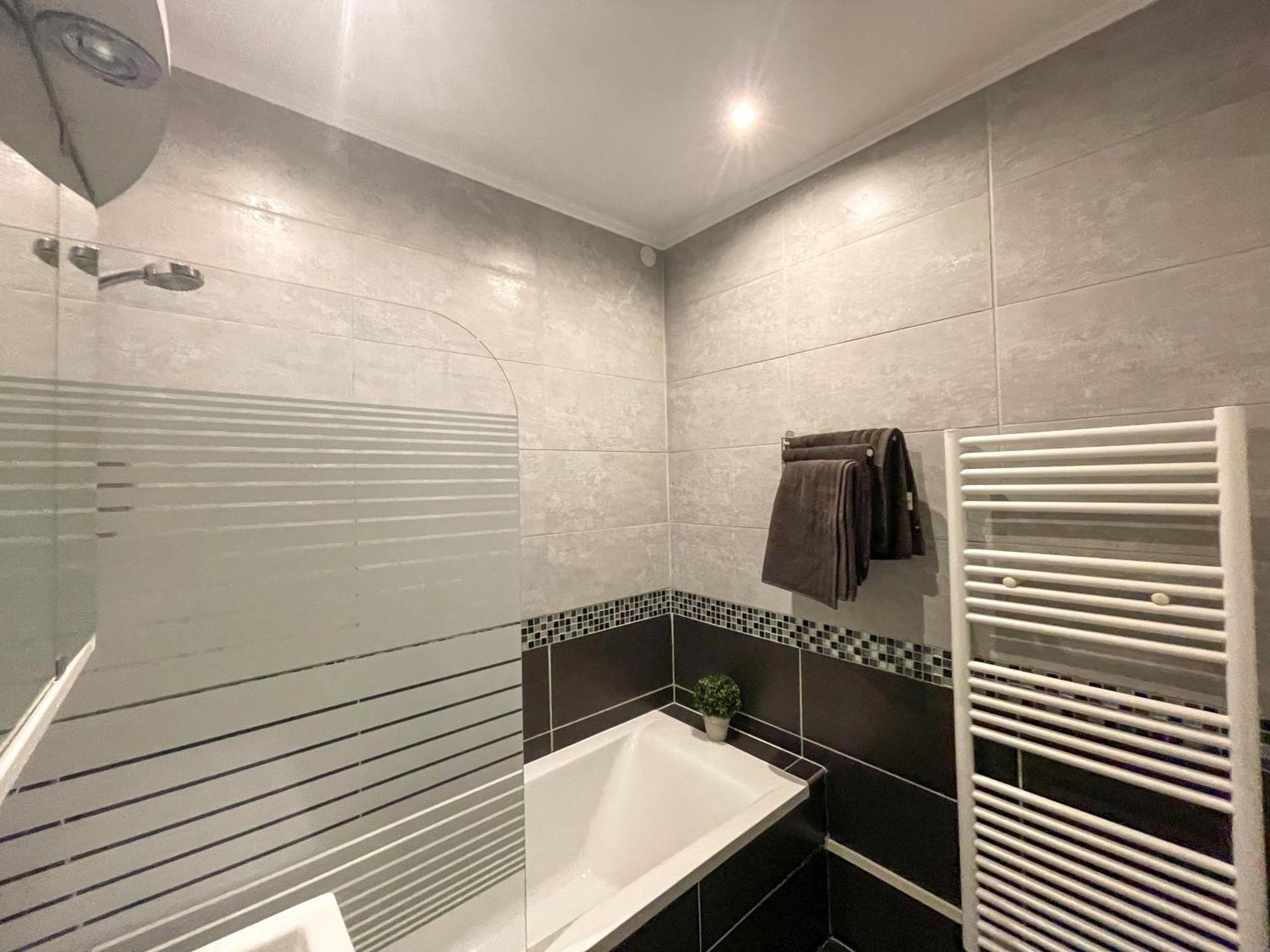 Superbe Appartement-Sauna-Cinema-Parking-Gare Amiens Zewnętrze zdjęcie